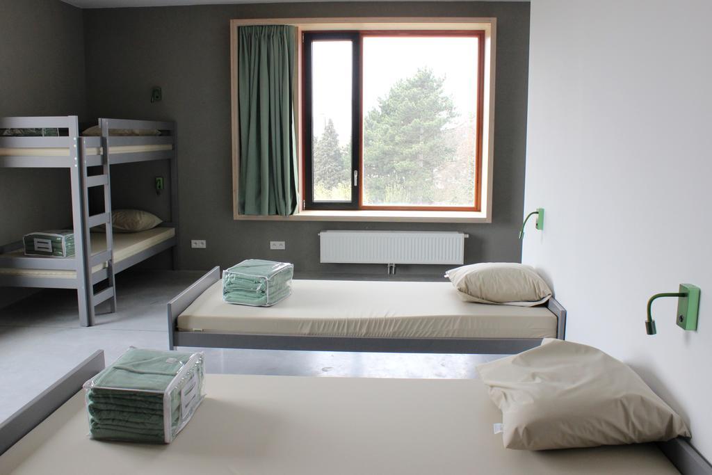Hostel Groeninghe Kortrijk Oda fotoğraf